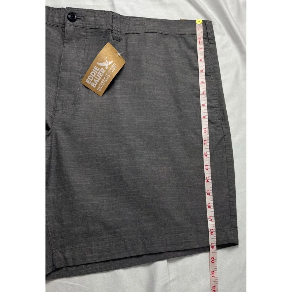 Eddie Bauer Mr Camano Short 2.0 Solid Mens 44 Gray Classic Fit Cotton Shorts NEW